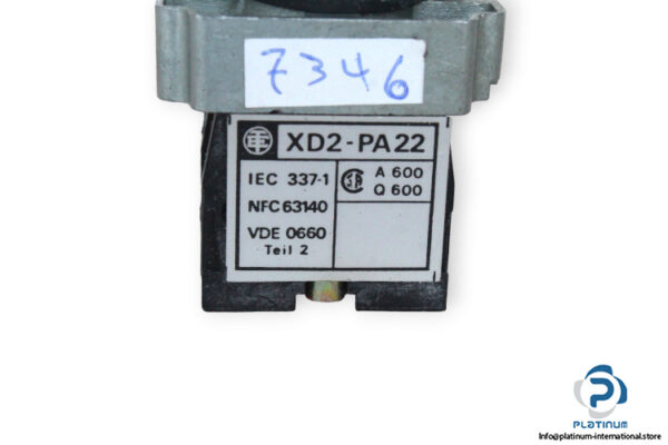 telemecanique-XD2-PA22-complete-joystick-controller-(used)-1