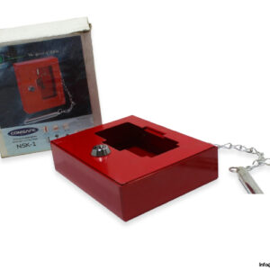 comsafe-NSK-1-emergency-key-box-with-hammer