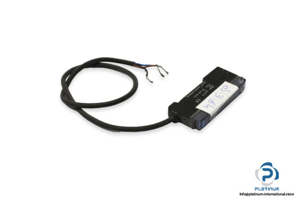 keyence-FS-V11-fiber-amplifier