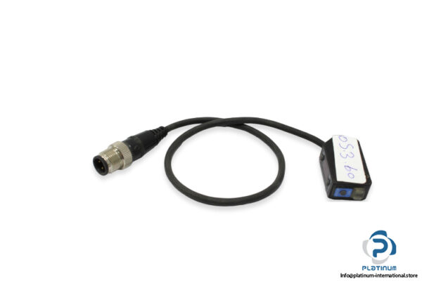 keyence-PZ-V33P-built-in-amplifier-photoelectric-sensor