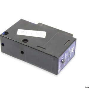 telemecanique-XUJ-M06031-photoelectric-reflex-sensor