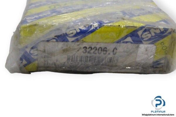 snr-32206C-tapered-roller-bearing-(new)-(carton)-1