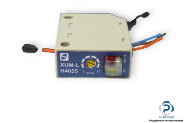 telemecanique-XUM-LH4055-photoelectric-diffuse-sensor-new-4