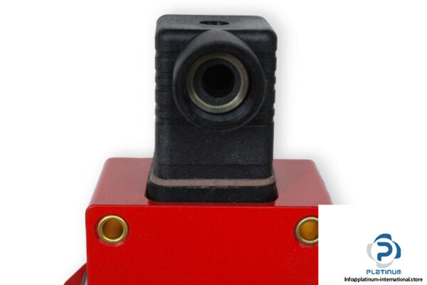 leuze-FRK-85_4-800-diffuse-reflection-light-scanner-new-2