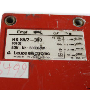 leuze-RK-85_2-300-retro-reflective-photoelectric-sensor-used-2