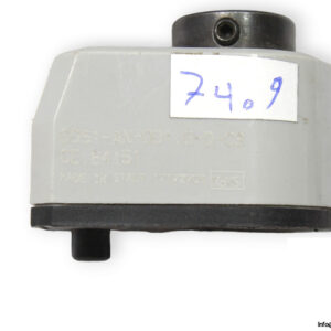 elesa-DD51-AN-001.0-D-C3-digital-position-indicators-counter-(used)-1