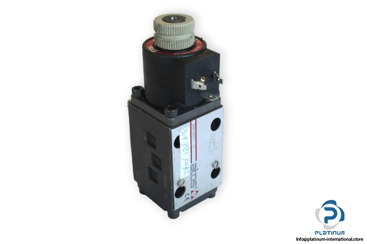 Atos-DHU-0617-18-solenoid-operated-directional-valve-(new)