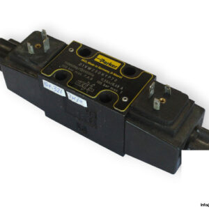 Parker-D1VW20DNYP70-direct-operated-directional-control-valve-(used)