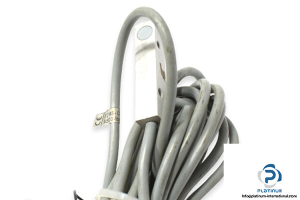 aeco-sipa8-c2-pnp-no-rectangular-inductive-sensor-2