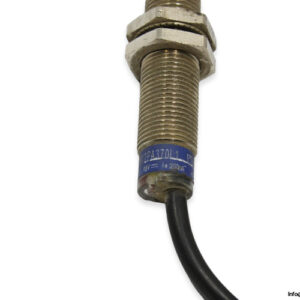 telemecanique-xs1m12pa370l1-inductive-sensor-3