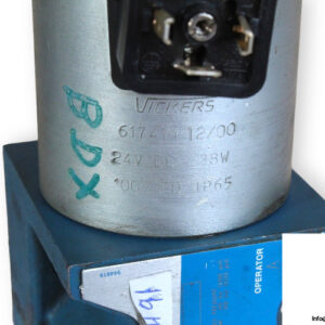 Vickers-DG4V-5-6CJ-M-U-H6-20-solenoid-operated-directional-valve-(used)-1
