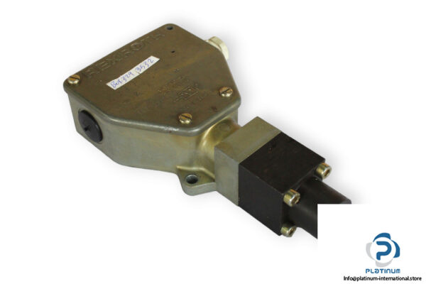 rexroth-R900383855-hydro-electric-piston-type-pressure-switch-used