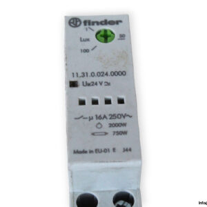 finder-11.31.0.024.0000-light-dependent-relay-(used)-1