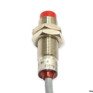 aeco-si12-ce4-pnp-no-s-inductive-sensor-3
