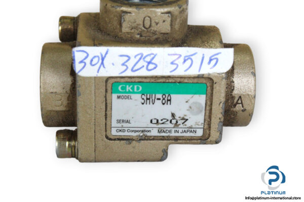 Ckd-SHV-8A-shuttle-valve-(used)-1