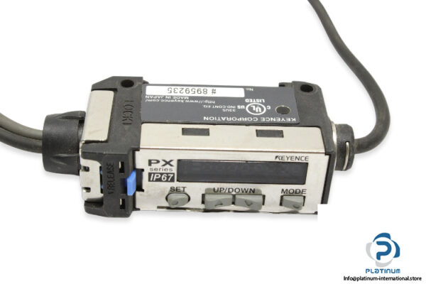 keyence-px-10p-heavy-duty-photoelectric-sensor-2