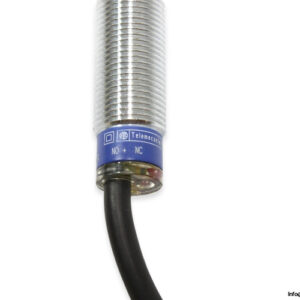 telemecanique-xs1n12pc410-inductive-sensor-5
