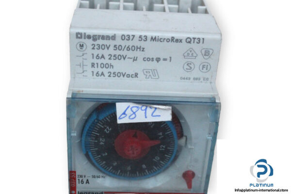 legrand-MICRO-REX-QT31-analogue-time-switch-(used)-1