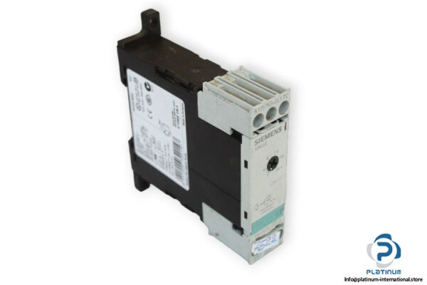 siemens-3PR1574-1NP30-timing-relay-(used)