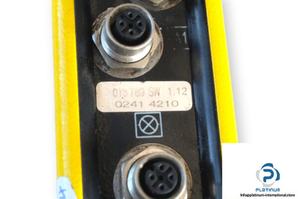 sick-MSLZ01-25061A-multiple-light-beam-safety-device-used-3