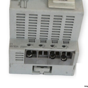 schneider-CCT15720-digital-time-switch-(used)-3