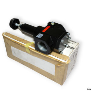 Wilkerson-R40-CB-N00-pressure-regulator