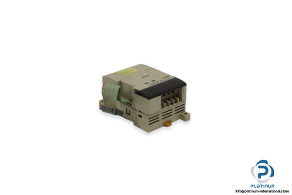 omron-CPM1A-MAD01-analog-i_o-module