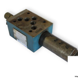 Rexroth-R900431772-pressure-reducing-valve-(used)