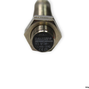 balluff-BES-M12MI-PSC40B-S04G-inductive-standard-sensor-used-2