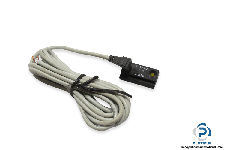 metalwork-DSM2C-magnetic-reed-sensor-used