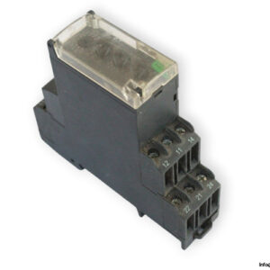 schneider-RM22TR33-control-relay-(used)