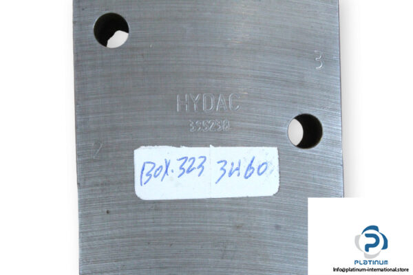 hydac-DRM10130P-01-C-N-060V-pressure-reducing-valve-(used)-1