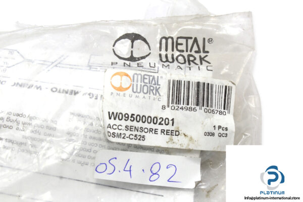 metalwork-w0950000201-magnetic-reed-sensor-new-2