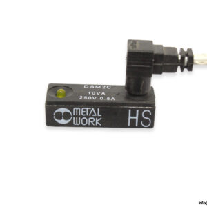 metalwork-dsm2c-magnetic-reed-sensor-used-2