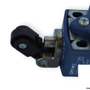 telemecanique-ZCP21M12-limit-switch-body-(Used)-1