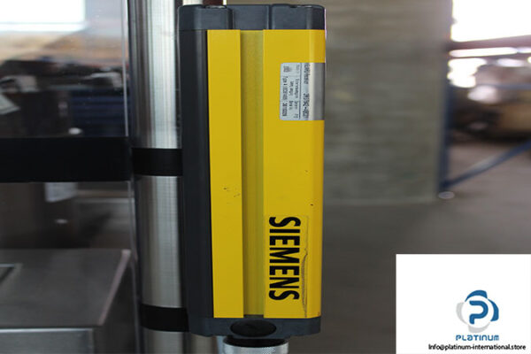 aseptic-technologies-cvf005-leu-l1-robot-line-8-3