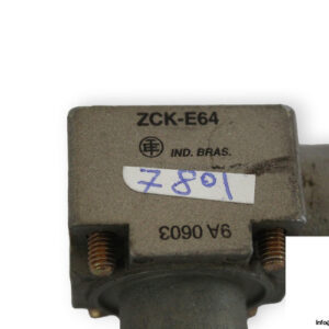 telemecanique-ZCK-E64-limit-switch-head-(used)-1