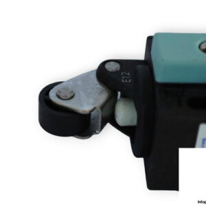 siemens-3SE5-232-0CE12-1CA0-position-switch-(used)-1
