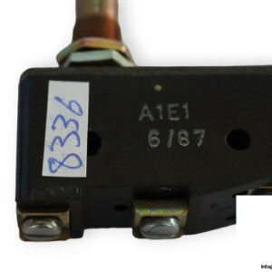 ddr-A1E1-micro-switch-industrial-button-(used)-2