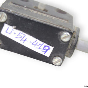 balluff-bns-519-x302-100-k-10-limit-switch-2