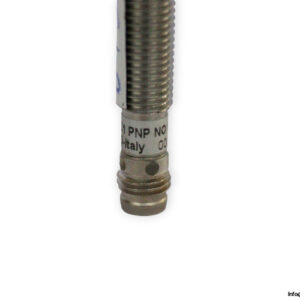 aeco-SI8-C1-PNP-NO-H1-inductive-proximity-sensor-used-4