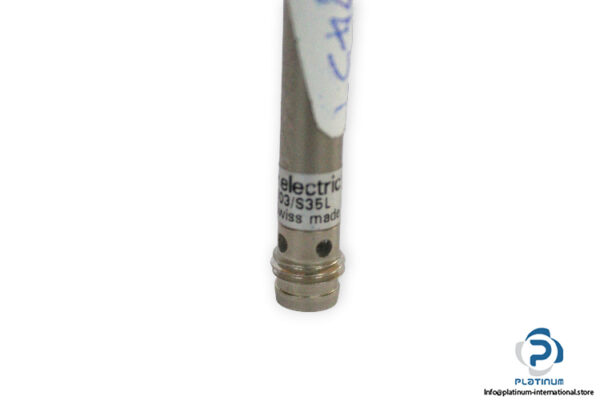 baumer-IFRM-06P1703_S35L-inductive-sensor-(used)-3