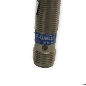 telemecanique-XS1N12PB349D-inductive-sensor-(used)-1