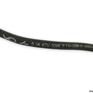 vesta-FTV-306-V-magnetic-proximity-switch-(Used)-1