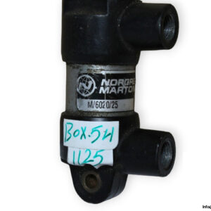 norgren-M_6025_25-Roundline-double-acting-cylinder-used-3