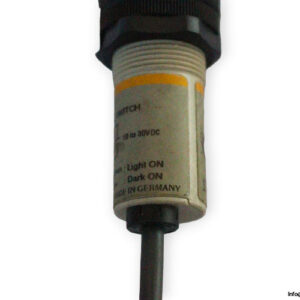 omron-E3F2-R2B4-photo-electric-sensor-(Used)-2