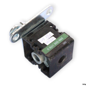 0-821-300-980-pneumatic-valve-(used)