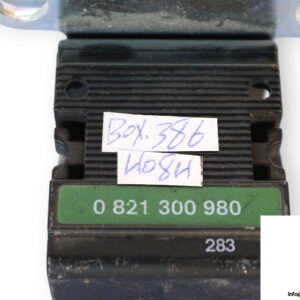 0-821-300-980-pneumatic-valve-(used)-1
