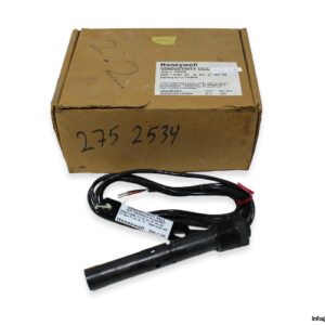 honeywell-04905-X01-33-091-X7-000-000-conductivity-cell-with-temperature-compensator
