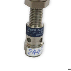 telemecanique-XS608B1PAM12-inductive-sensor-used-3